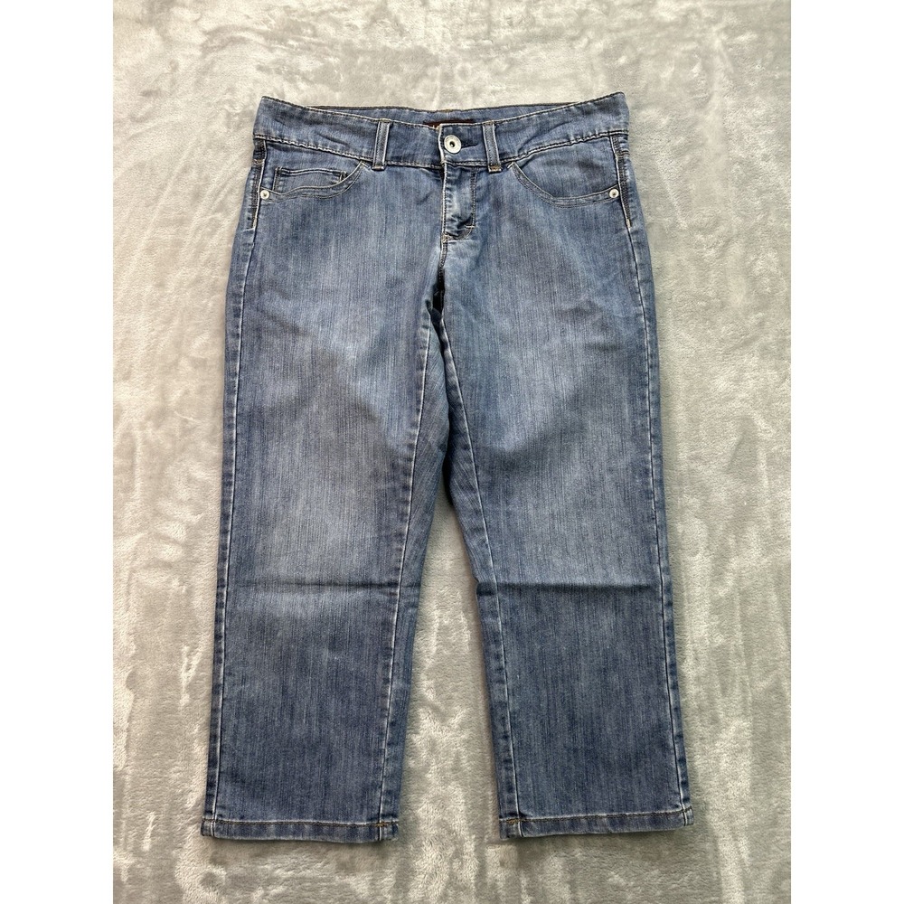 Lee One True Fit Lower On The Waist Jeans Womens Sz 8M Blue Capri Beach Walking
